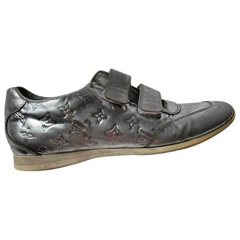 louis vuitton sneaker vestiaire collective|louis vuitton second hand clothing.